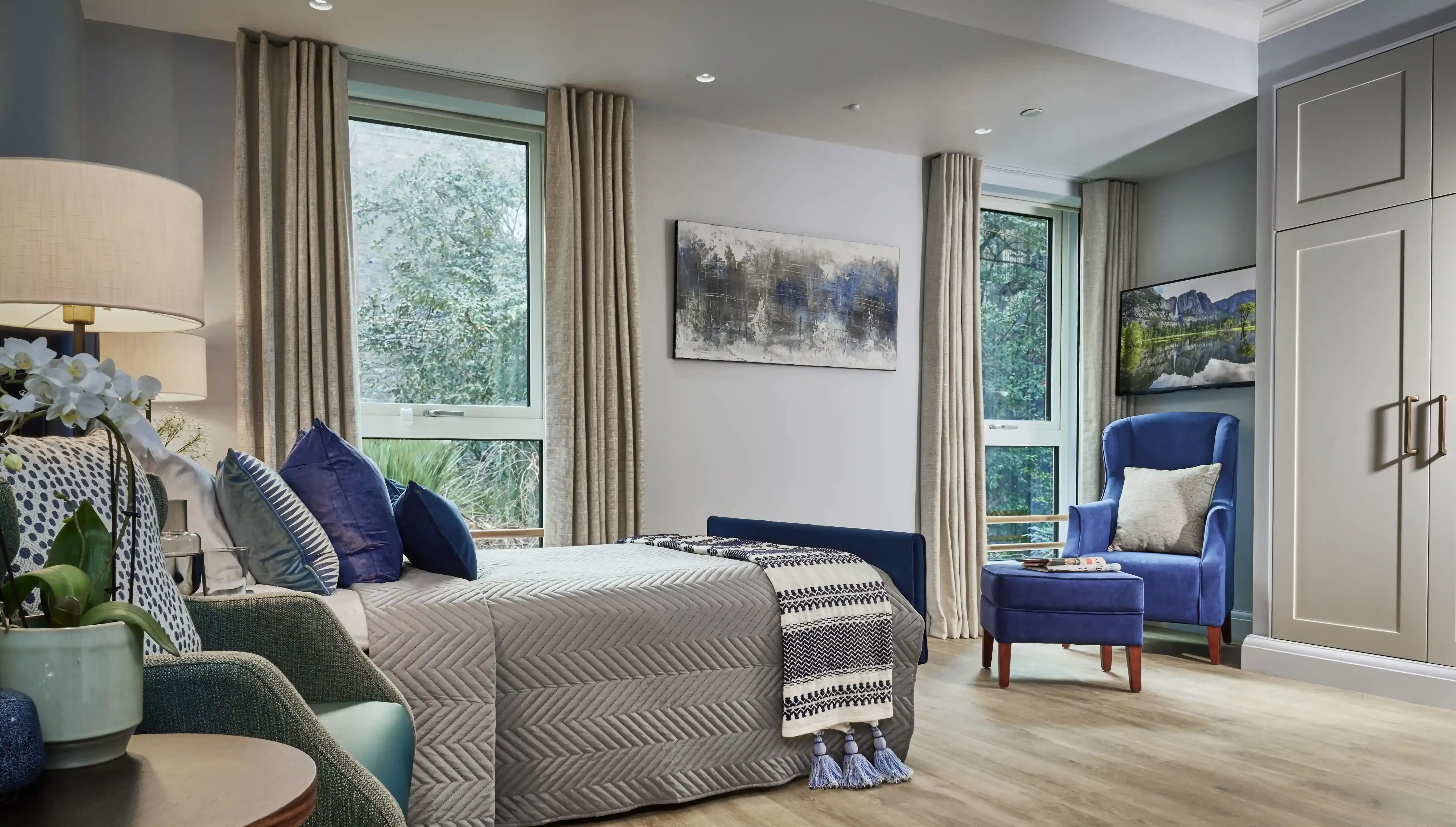 Blue and grey single bedroom suite