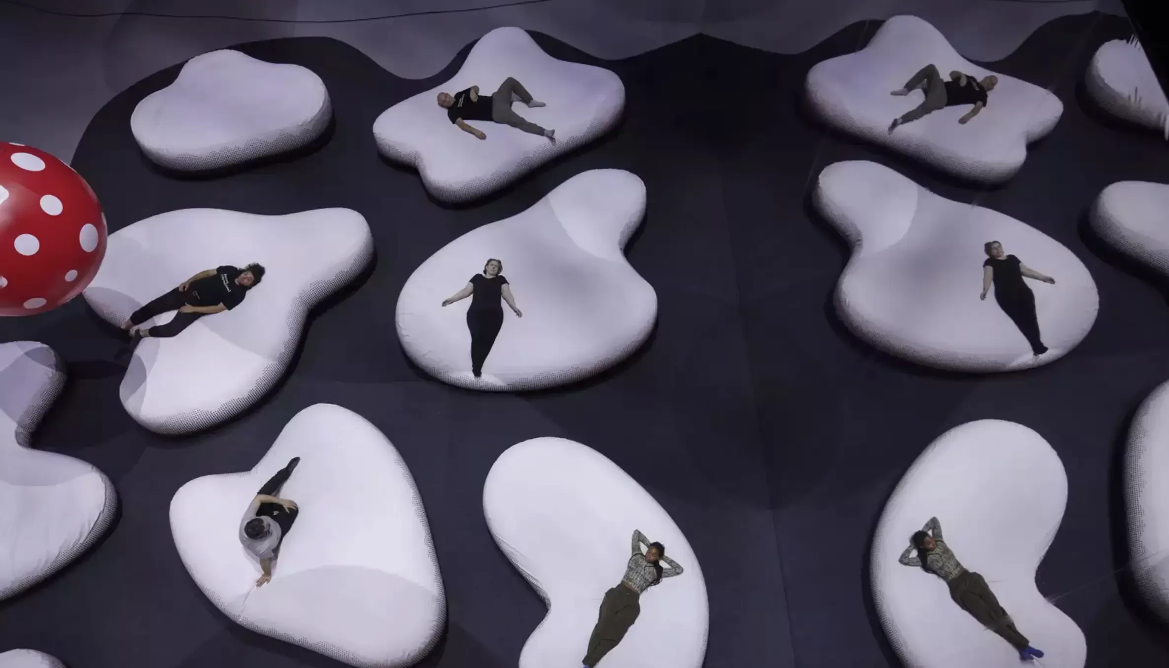 Clouds, 2023 installation by Yayoi Kusama: You, Me and the Balloons exhibition