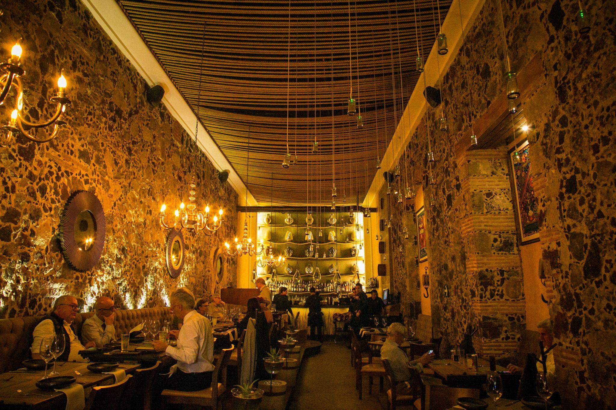 7-of-the-world-s-most-romantic-restaurants-quintessentially