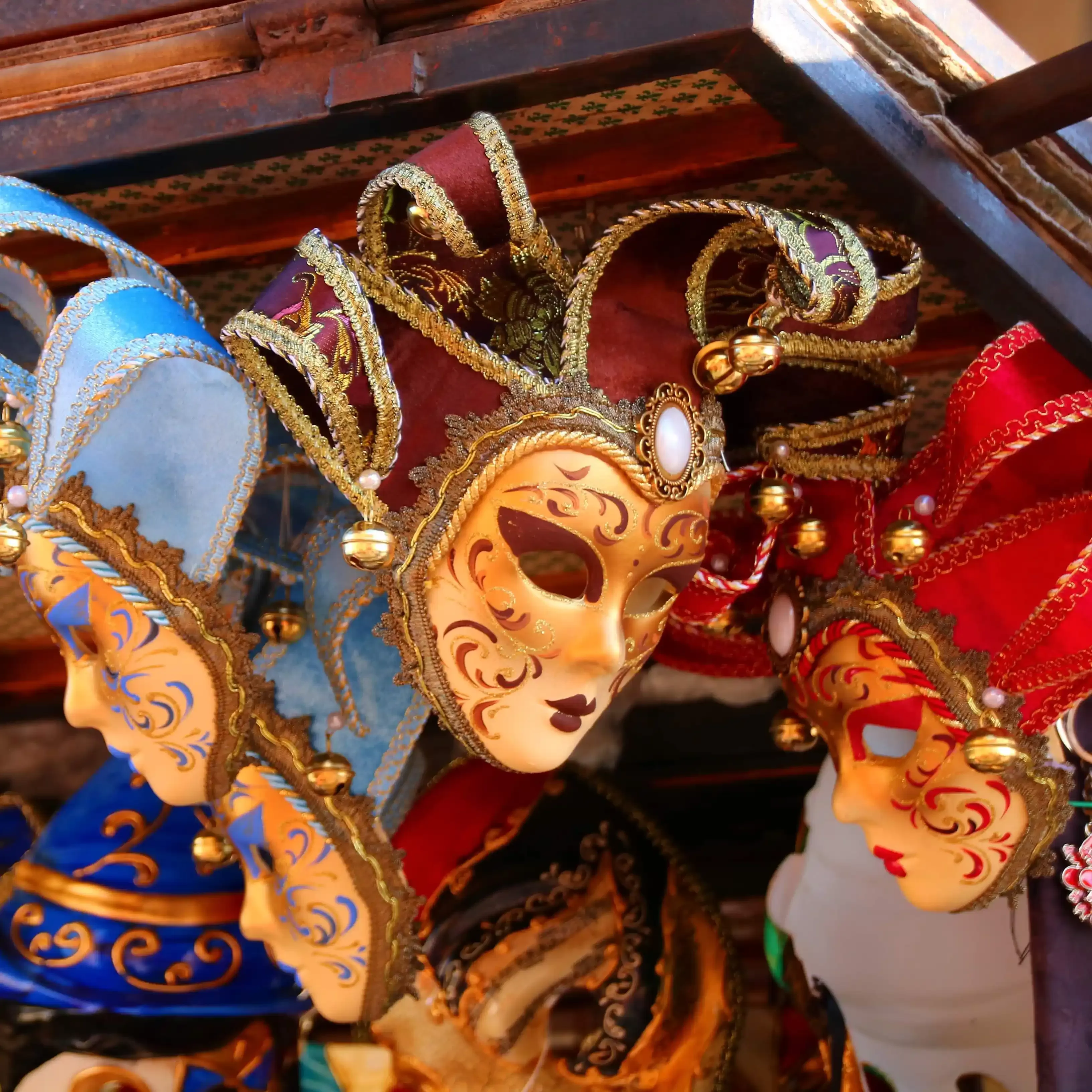 Display of masquerade authentic masks made by true Venetian artisans are Sogno Veneziano Atelier and La Bottega dei Mascareri in Venice.