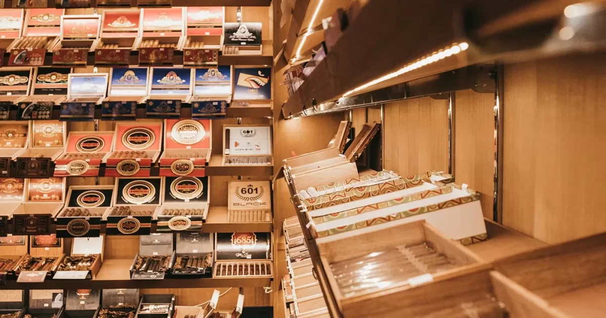 Where to Smoke Cigars in Lyon | Quintessentially