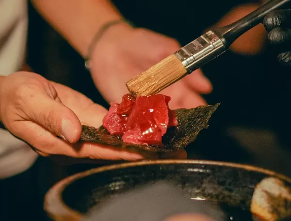 The trend: live tuna carving in London