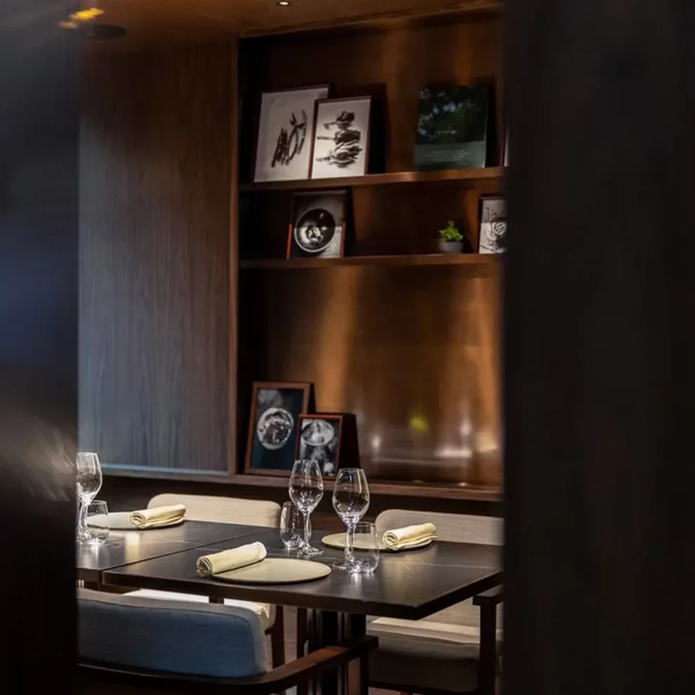 Luxury dining interior at Feuille, Hong Kong