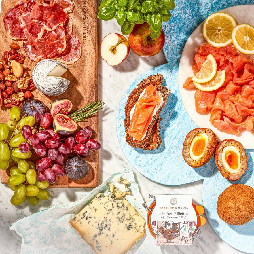 FM 2020 SUMMER TILE ALFRESCO FEASTING 1