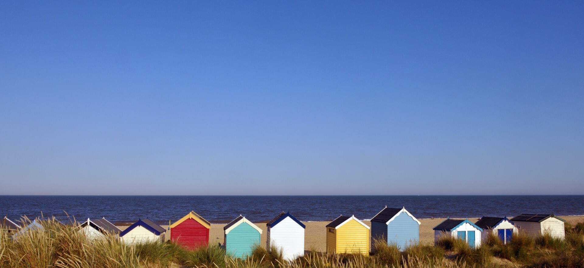 Suffolk Southwold Beach Huts Ocean Sand Dunes England